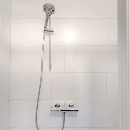 Huswell - Charming With Terrace Nearby The Apartment